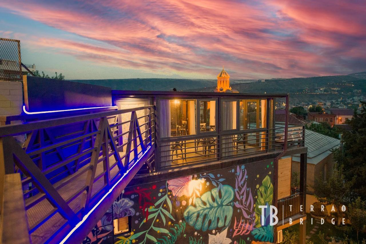 Terra Bridge Hotel Tbilisi Ngoại thất bức ảnh