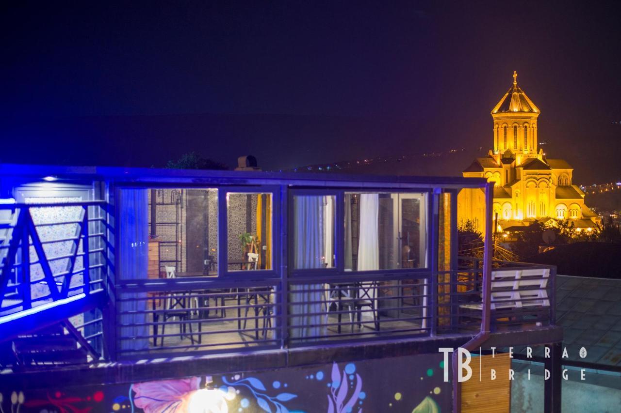 Terra Bridge Hotel Tbilisi Ngoại thất bức ảnh