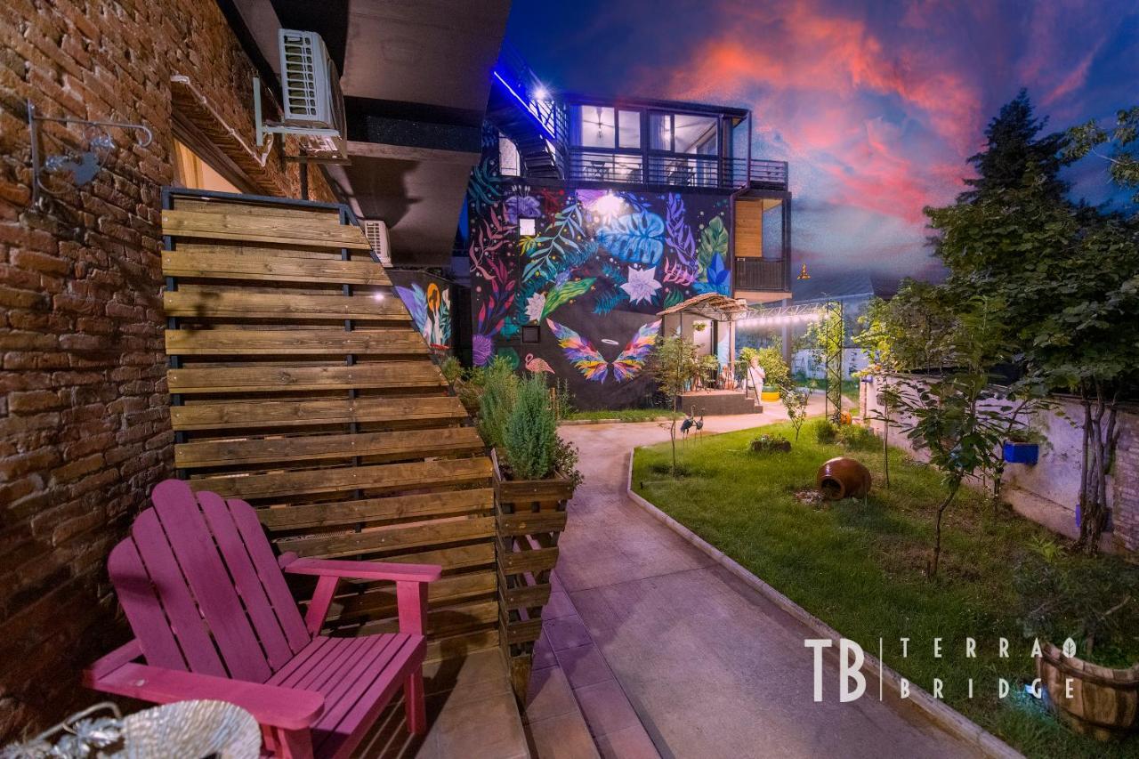 Terra Bridge Hotel Tbilisi Ngoại thất bức ảnh