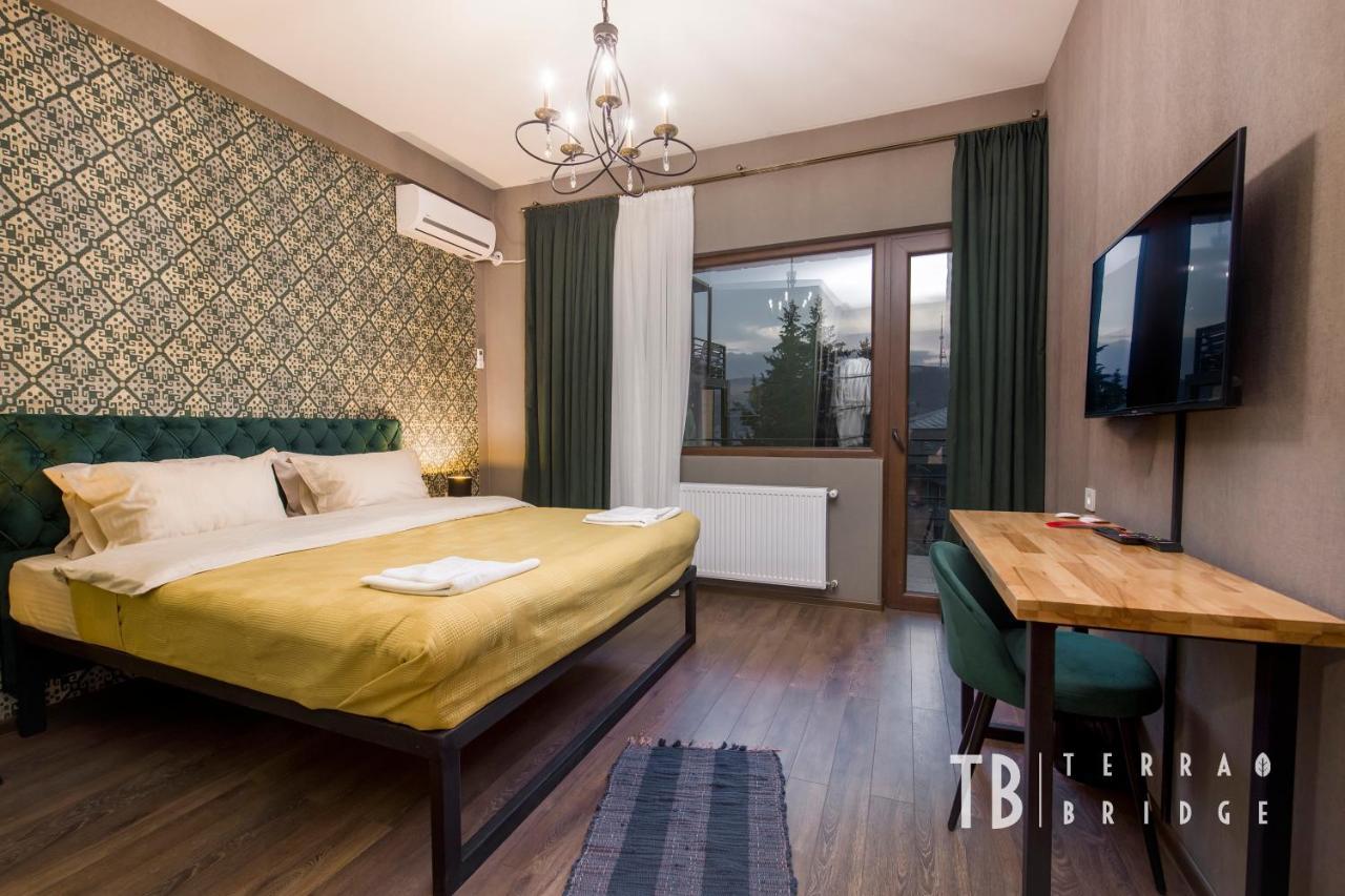 Terra Bridge Hotel Tbilisi Ngoại thất bức ảnh