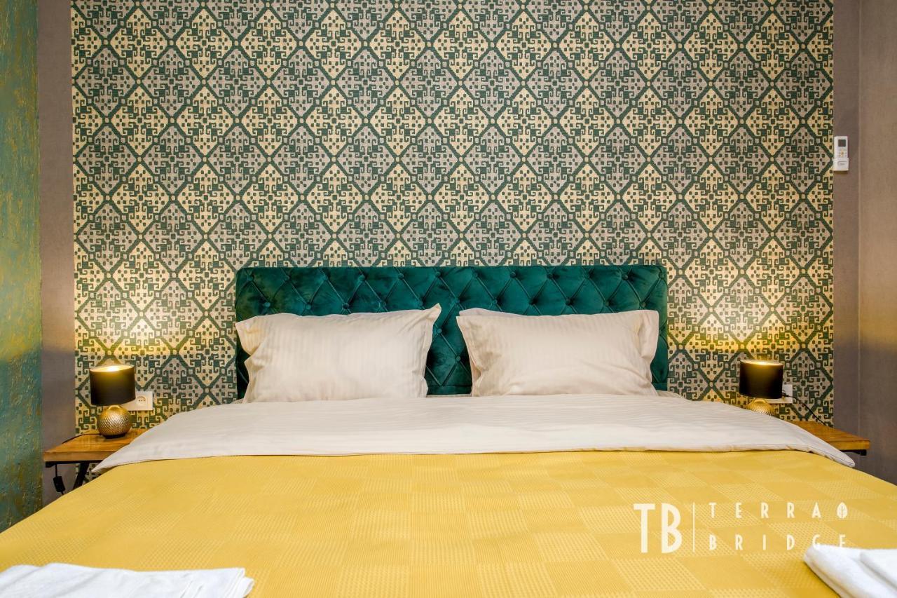 Terra Bridge Hotel Tbilisi Ngoại thất bức ảnh