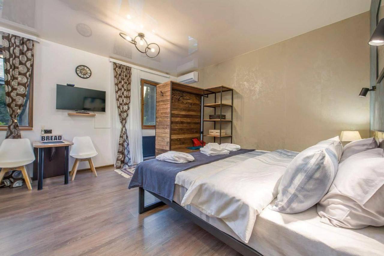 Terra Bridge Hotel Tbilisi Ngoại thất bức ảnh